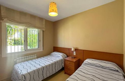 4 Bedroom Lovely Home In Creixell - Foto 13