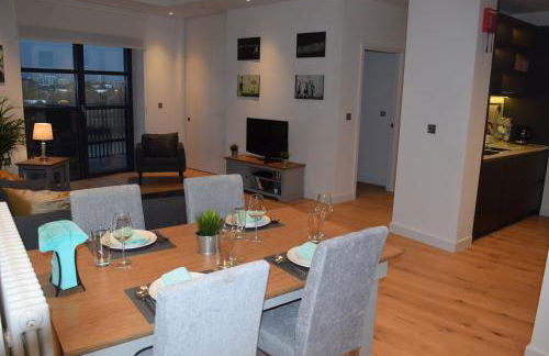 London City Island 3 Bedroom Luxury Apartments, Canary Wharf, E14 - Photo 3