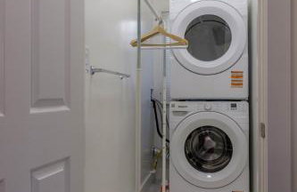 1 Berkeley - Entire Apartment - Private, Spacious - Photo 12