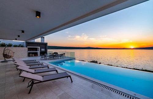 Luxury Villa Novita with Pool - Photo 78