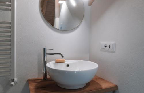 Romantic Room AL RIFUGIO DEI SOGNI terrazza con vista lago mozzafiato - Foto 24