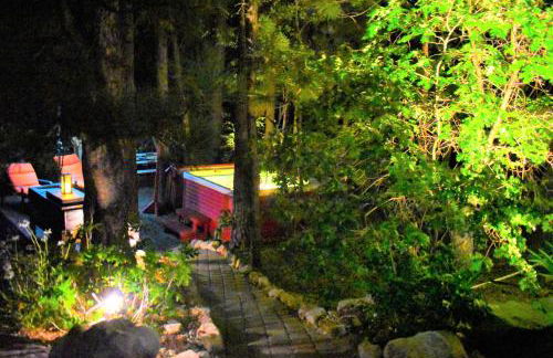 Dream Getaway-Secluded Hot Spa-Walk to Village-Walk to Pineknot Trailhead-Plus King Bed! - Foto 47