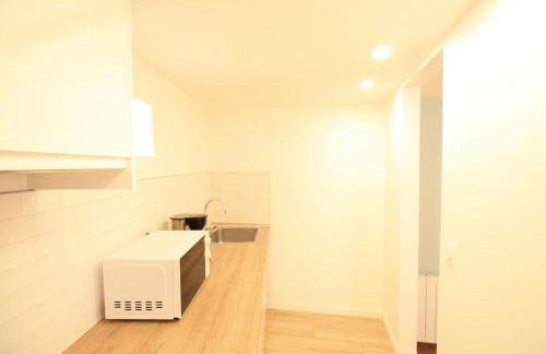Disponible - Appartement Entier Rénové - Canapé Lit Emma - RERB, 5mn Paris - 2 pers - Parking Rue Gratuit - Tout équipé - 1er étage - 3 - Foto 20