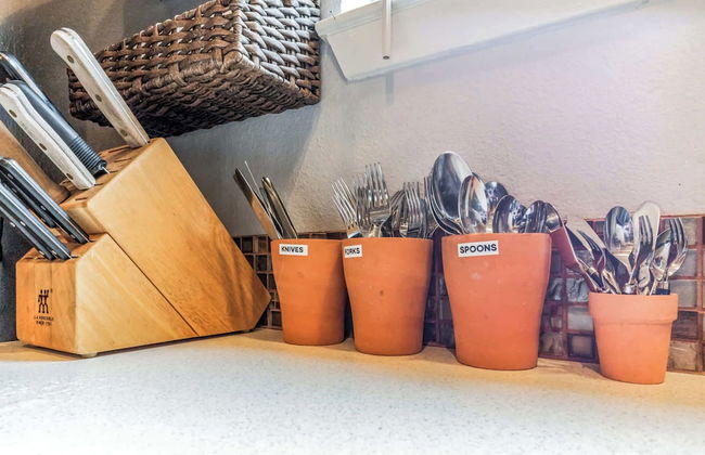 Cozy Retreat in Central East Austin - Photo 19