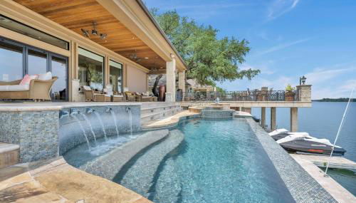 The Villa on Matern New Listing - Foto 2