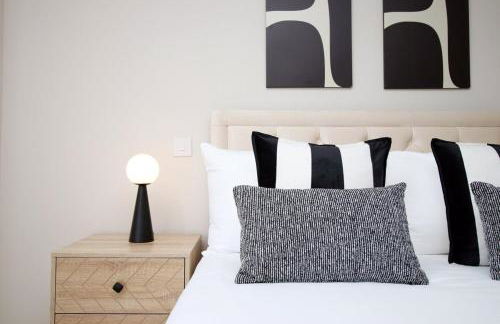 Stylish 2-Bed Apartment in the Heart of Cardiff Bay - Foto 24