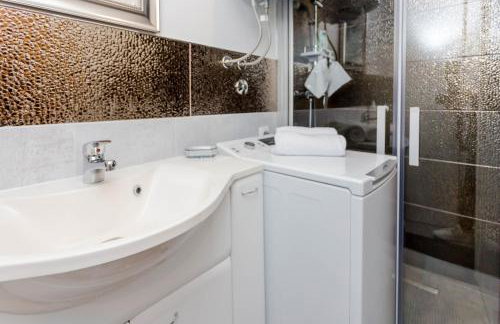 Holiday House Antique - Photo 30