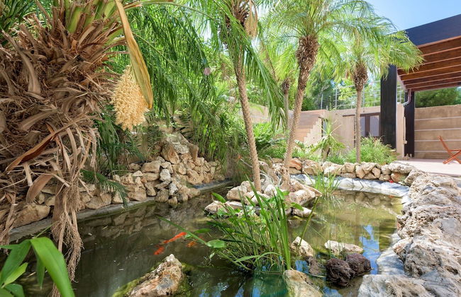 Quinn Hill Luxury Villa - Photo 25