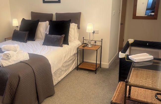 Barnstaple - Apartment- Sleeps 2 - Parking - Foto 3