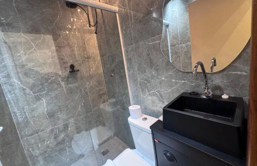 Pé na Sapucaí! Apto Completo, Decorado e Metrô na Porta - Foto 58