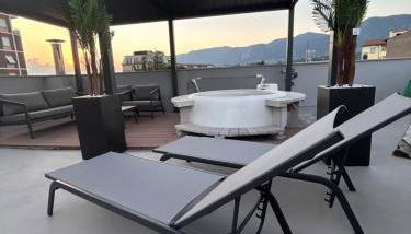 Suite Panoramic Attico con Jacuzzi Privata - Foto 4