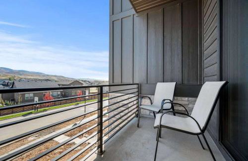 Focus Up at the Mountains Ski Retreat Hot Tub MTN Green - Foto 10