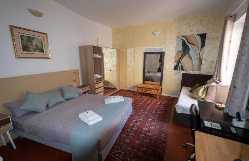 A L'OMBRE DU PALAIS - Foto 8