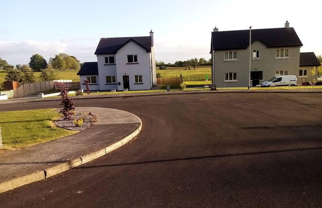 Entire House, Self Catering in Castlerea Ireland - Photo 1