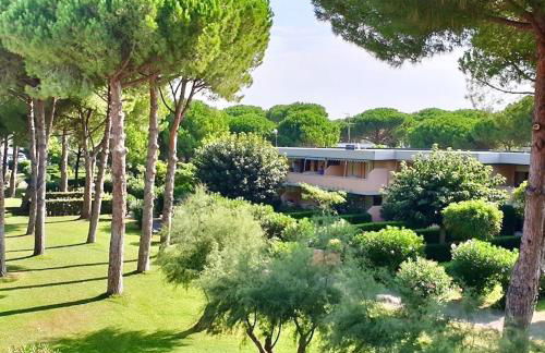 IssTravel, Holiday Homes in Marina di Bibbona from 400 to 900 meters from the sea, apartments 6 beds with private outdoor area - Foto 3