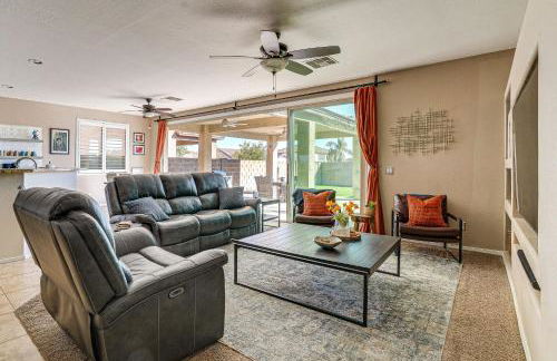 5 Mi to Surprise Stadium Chic Home with Pool - Foto 3