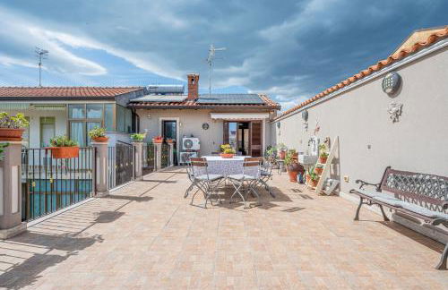 GuestHost - La Dimora di Max Bright Apt with terrace - Foto 21