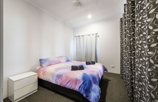 Family Tides - Photo 2