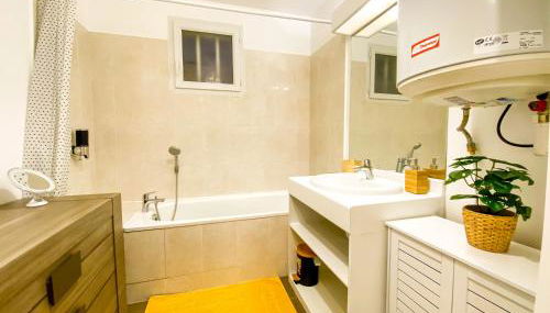 The Golden House * Parking * Garden - Foto 5