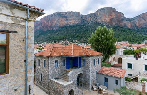 ENGLEZENA'S GUESTHOUSE - Photo 14