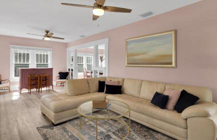 Beaches, Parks, Downtown, Trail, Breweries, Bikes, Gameroom - Foto 2