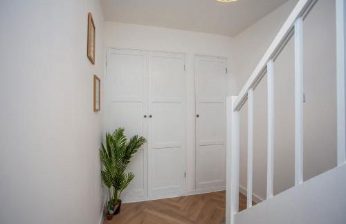 Vacant Nest The South End Spacious Smart TV - Foto 22