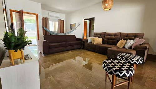 Casa ampla e confortável. Piscina e churrasqueira. - Foto 3