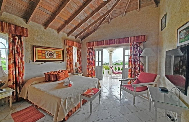 Sea Symphony Barbados - 6 B R Beachfront Villa w Staff - Foto 16