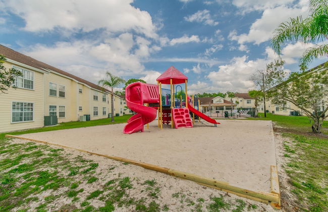 Near Theme Parks! Potter's Castle! Gorgeous, 3 BR's, Sleeps 8, Pool! - Foto 30