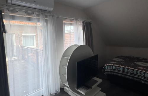 Modern House Gehrden auf 2 Etagen, Nice Garten, Barbecue, Contactless Check-in, free parking - Foto 65