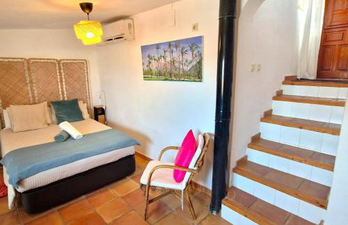 The Alicante Old Town artist workshop, Impressive rooftop, terrace with amazing city views and sea views, BBQ, Air conditioner, Wifi - Foto 17
