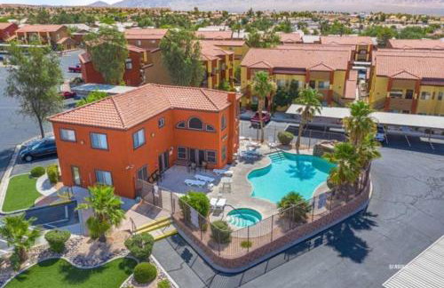 Spectacular Mountain Views at Hawk Ridge - Foto 17