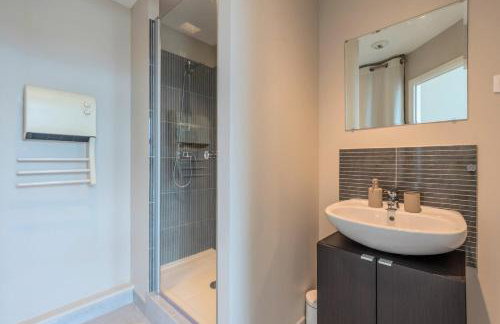 One bedroom apartment at the foot of the stations - Foto 13