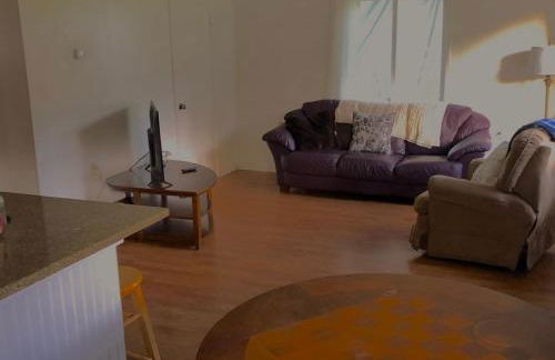 Nugget Place-Includes three separate two bedroom units near Mendenhall Glacier-DISCOUNTS ON TOURS! - Foto 32