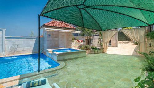 Holiday home krika -Three Bedroom Home with heated Pool and Jacuzzi - Foto 4, Other