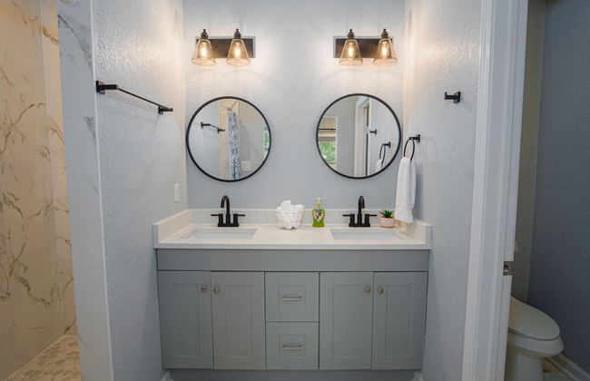 Your Dream Stay 4BR 2BA Near Downtown Riverwalk - Foto 18