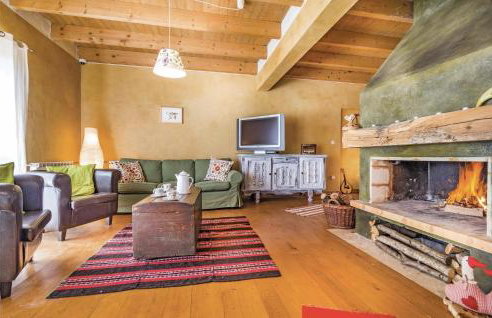 Nice Home In Plaski With Sauna - Photo 4