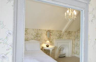 Welcome to Hazelwood, The Mount Somerton Apartment - modern and fully equipped, Private off-street parking, Near Glastonbury Tor, The spectacular Wells Cathedral, Stourhead, Sherborne Abbey, Millfield School, Clark's Village - Foto 33