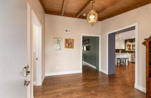 Designer 4 BR La Mesa Home w/ Yard and BBQ - Foto 21