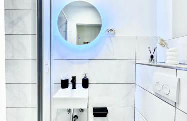 REGENCY Apartments - Traumhafte zentrale 40m2 Wohnung mit Kinoleinwand, WiFi und Netflix - Foto 11