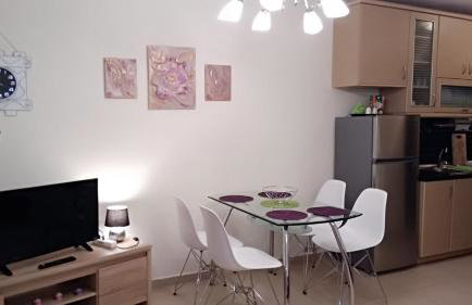 Iris Deluxe Suites 1 - Photo 62