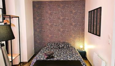 Mitrons - Apt B - Photo 3