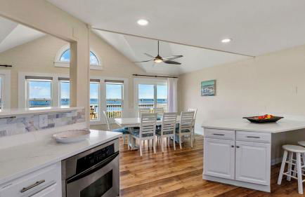 Luxury Waterfront Villa - Foto 16