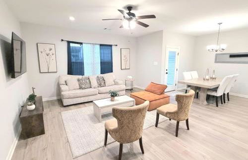 Brand-new home close to LSU campus - Foto 26