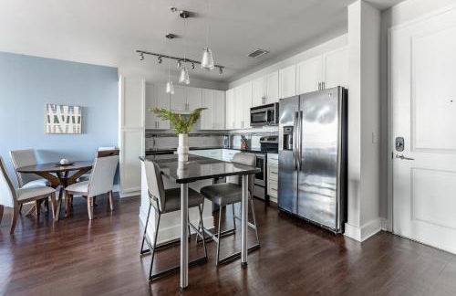 Landing Stylish 1BD Rooftop Lounge Gym - Foto 9