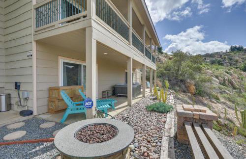 Hot Tub and Balcony Rainbow Retreat Near Wineries! - Foto 34