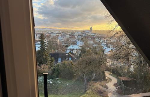 Ferienhaus mit Pool und Aussicht 20 min von Stuttgart Flughafen und Messe - Photo 2