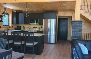 The Saige - Hot Tub, Fire Pit, and huge entertainment area - Foto 4