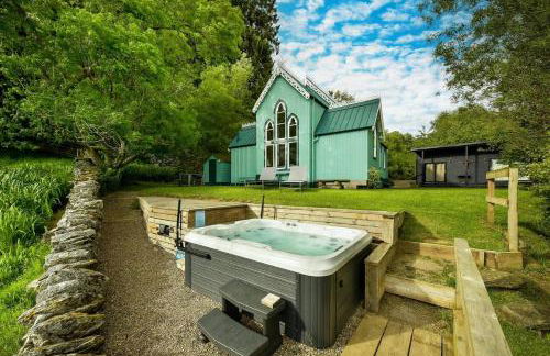The Tabernacle, Design-led Converted Chapel with Hot Tub, Highland Perthshire - Foto 10
