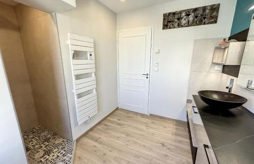 Appartement rénové avec ascenseur - Proche plage et centre-ville - FR-1-361-506 - Foto 23